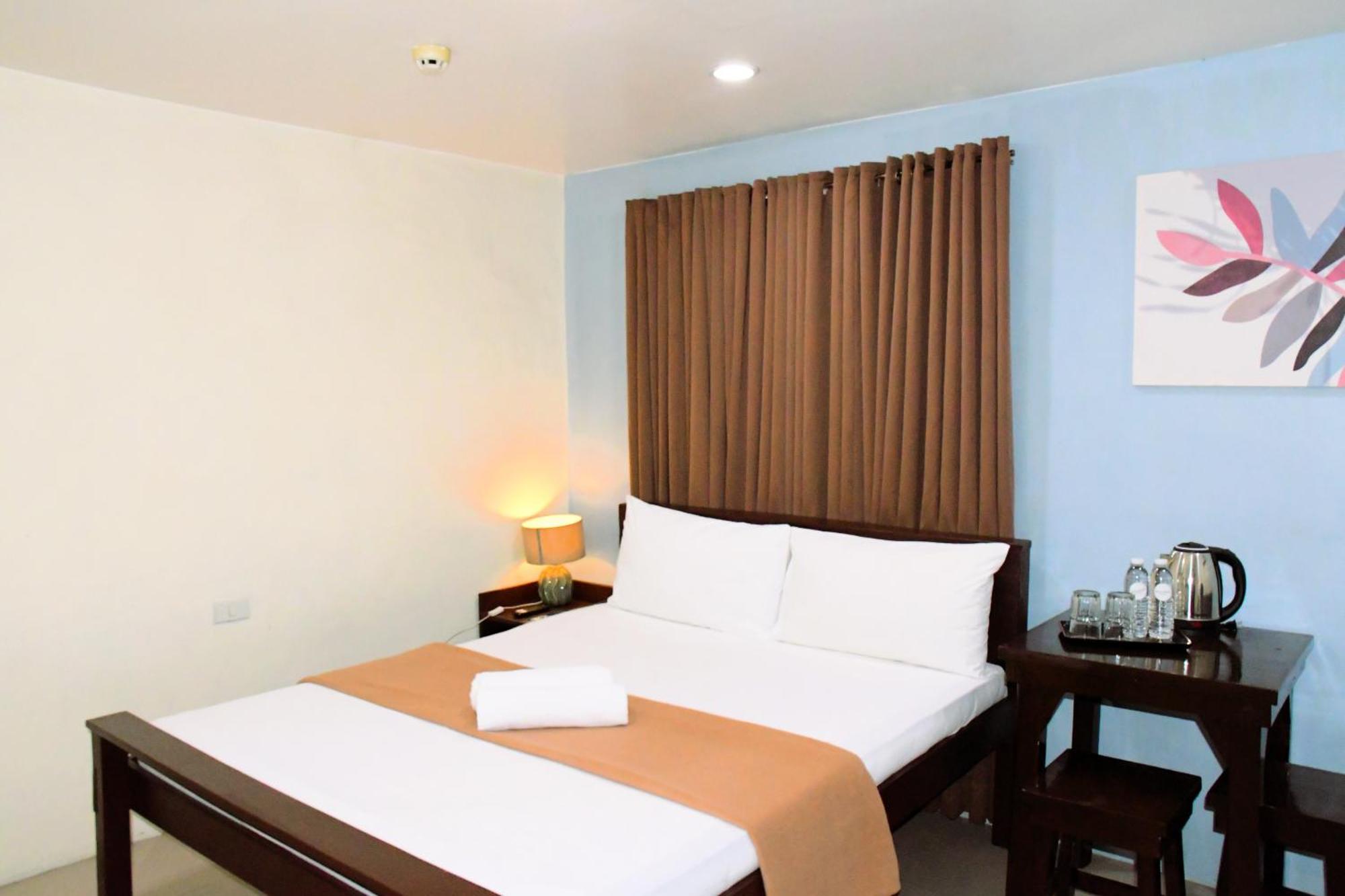 Arzo Hotel Makati Μακάτι Εξωτερικό φωτογραφία